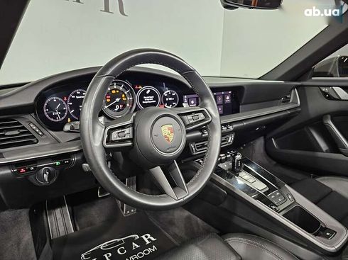 Porsche 911 2020 - фото 18