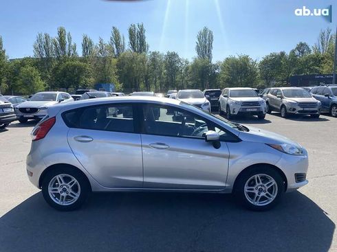 Ford Fiesta 2018 - фото 4