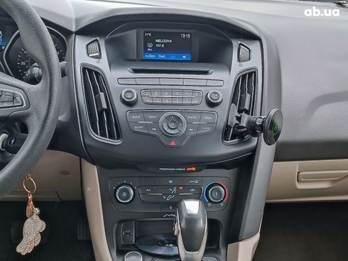 Ford Focus 2015 красный - фото 30