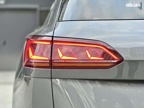 Volkswagen Touareg 2021 - фото 23