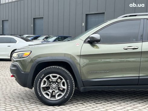 Jeep Cherokee 2018 зеленый - фото 5