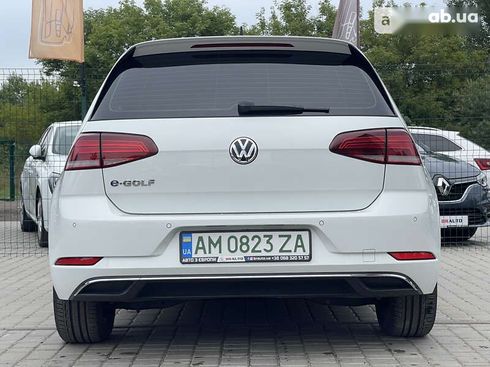 Volkswagen e-Golf 2020 - фото 20