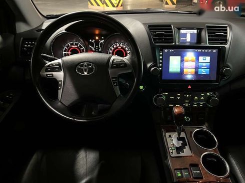 Toyota Highlander 2011 - фото 30