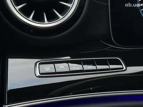 Mercedes-Benz AMG GT 4 2019 - фото 21