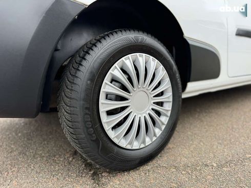 Renault Kangoo 2018 - фото 30