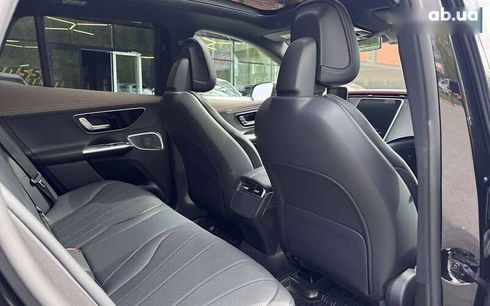 Mercedes-Benz EQE-Класс 2023 - фото 20