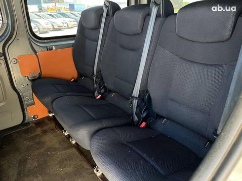 Renault Trafic 2014 серый - фото 28