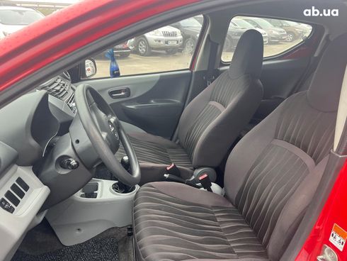 Nissan Pixo 2009 красный - фото 16