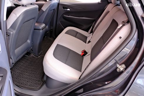 Chevrolet Bolt 2018 серый - фото 9