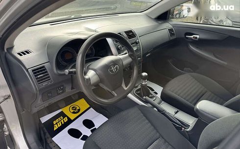 Toyota Corolla 2010 - фото 9