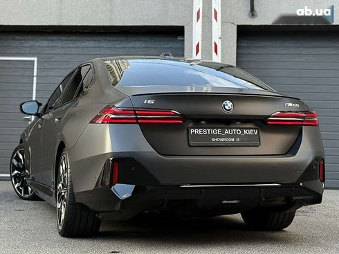 BMW i5 2023 - фото 28