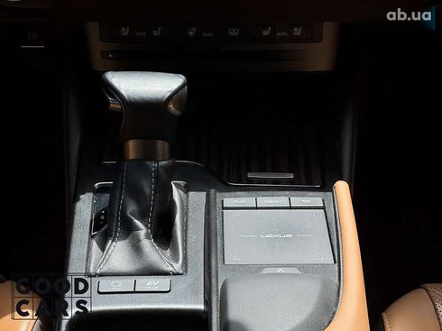 Lexus ES 2019 - фото 30