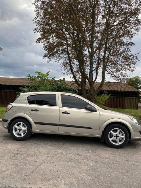 Opel Astra 2006 - фото 8