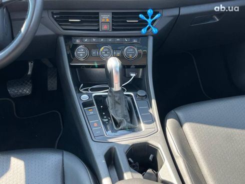 Volkswagen Jetta 2018 серый - фото 26