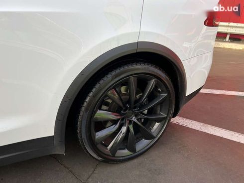 Tesla Model X 2016 - фото 14