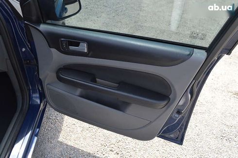 Ford Focus 2010 - фото 16