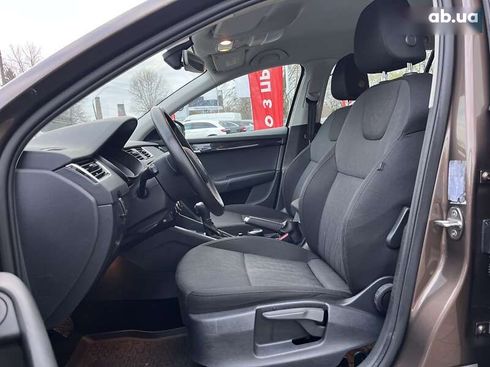 Skoda Octavia 2019 - фото 15