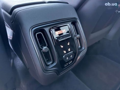 Aston Martin DBX 2023 - фото 27