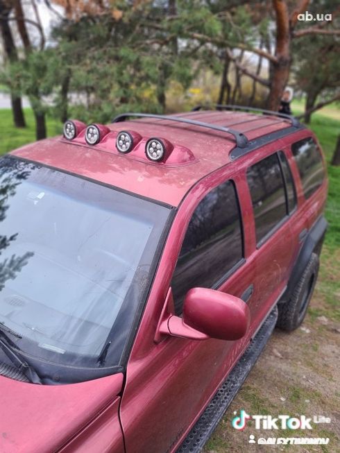 Dodge Durango 1999 вишневый - фото 2