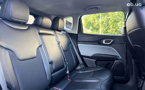 Jeep Compass 2021 - фото 30