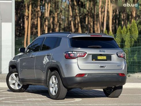 Jeep Compass 2021 - фото 14