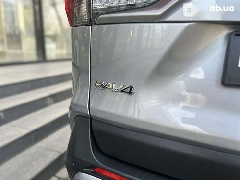 Toyota RAV4 2020 - фото 24