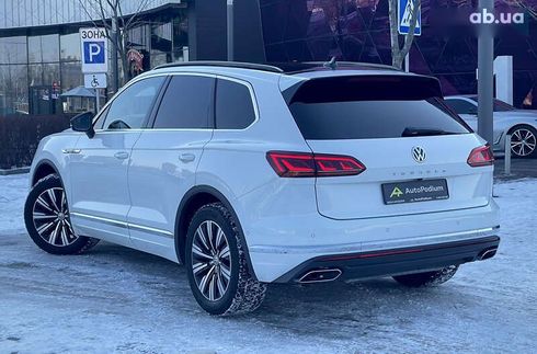 Volkswagen Touareg 2019 - фото 7