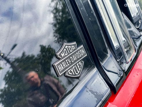 Ford Mustang 2017 красный - фото 22
