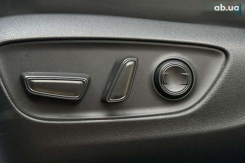 Toyota RAV4 2023 - фото 20