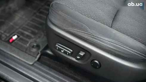 Toyota Land Cruiser Prado 2021 - фото 16