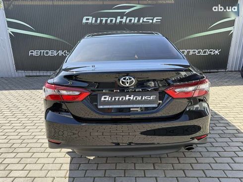 Toyota Camry 2021 - фото 23