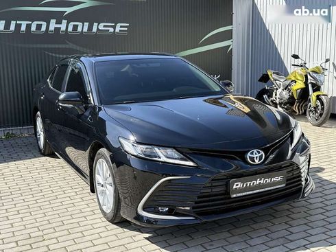 Toyota Camry 2021 - фото 7