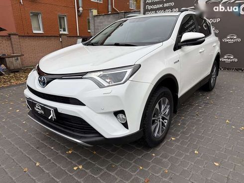 Toyota RAV4 2018 - фото 29