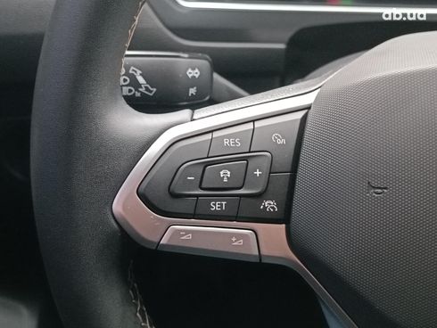 Volkswagen Tiguan 2022 серый - фото 26
