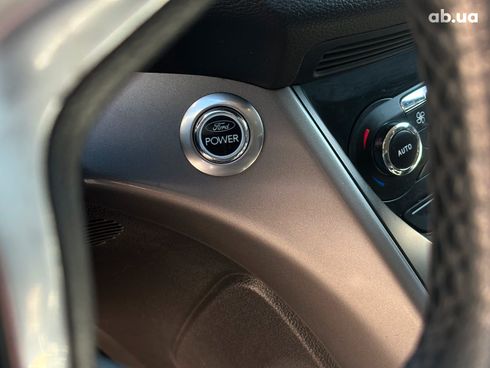 Ford Kuga 2013 белый - фото 44