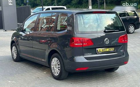 Volkswagen Touran 2015 - фото 4