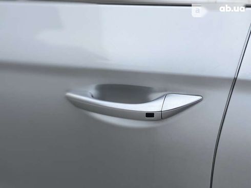 Hyundai Ioniq 2017 - фото 9