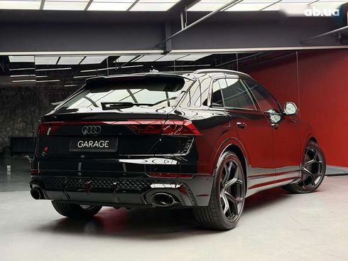 Audi RS Q8 2025 - фото 17