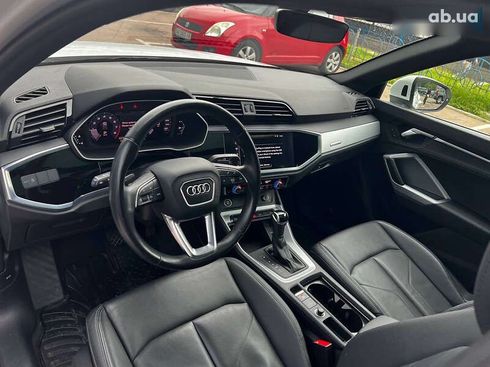 Audi Q3 2021 - фото 8