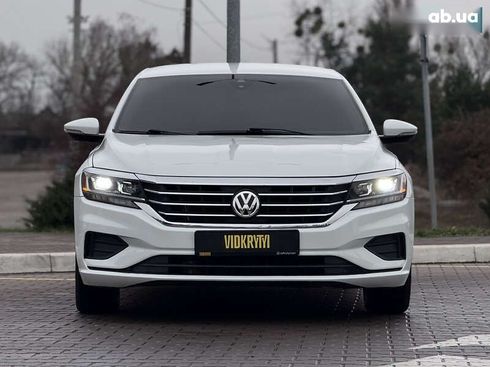 Volkswagen Passat 2019 - фото 3