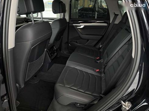 Volkswagen Touareg 2022 - фото 22