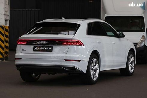 Audi Q8 2022 - фото 8