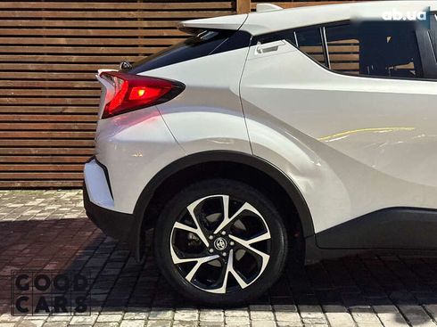 Toyota C-HR 2019 - фото 14