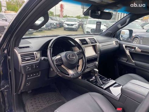Lexus GX 2021 - фото 11