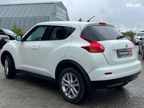 Nissan Juke 2012 белый - фото 8