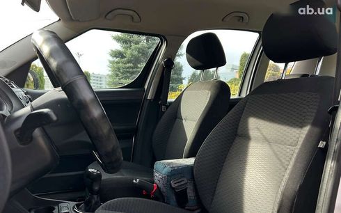 Skoda Roomster 2011 - фото 9