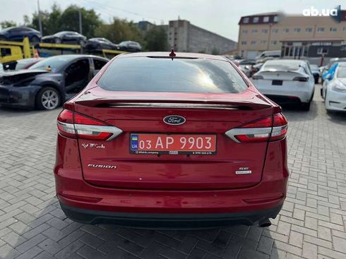 Ford Fusion 2020 - фото 7