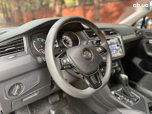 Volkswagen Tiguan 2021 - фото 21