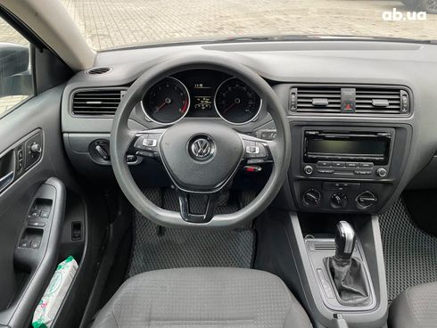Volkswagen Jetta 2014 серый - фото 18