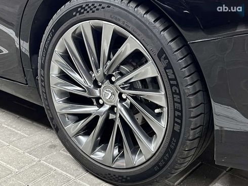 Lexus ES 2018 - фото 11